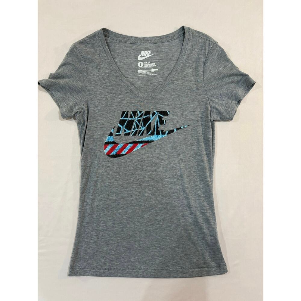 Nike V Neck Small Slim Fit Gray Tee Shirt Womens Athletic Athleisure